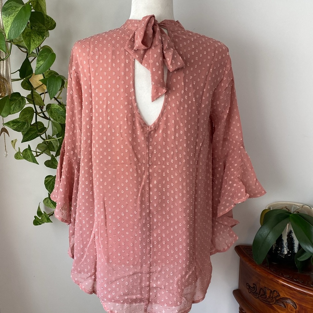 NWT Band of Gypsies Bell Sleeve French Dot Tie Neck Pink Blouse Top Small - Picture 3 of 9